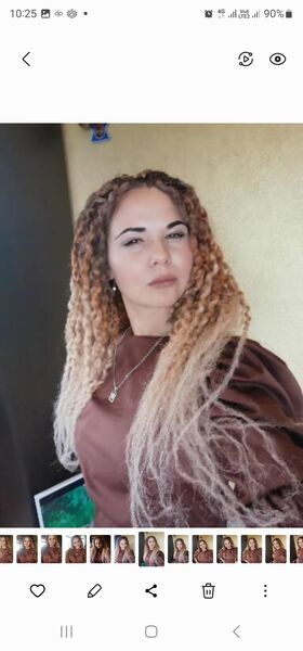  ,   KikiMora, 39 ,   c 