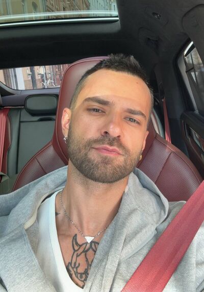  -,   Andy, 28 ,   ,   , c 