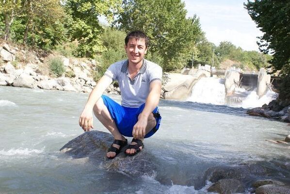  ,   GAYRATJON, 44 ,   ,   , c 