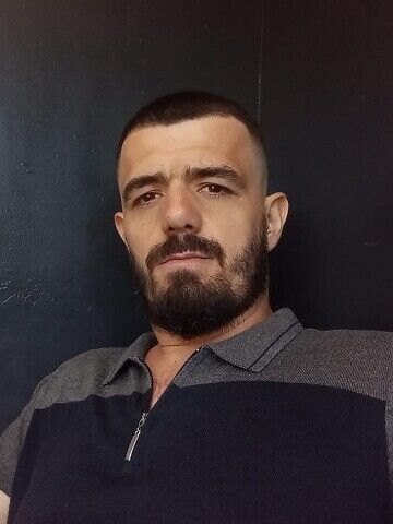 ,   Faromuz, 33 ,  