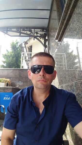  Dejvice,   , 42 ,   ,   