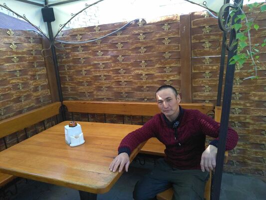  ,   Arman, 40 ,   ,   