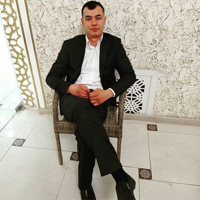 ,   Tony, 28 ,   ,   
