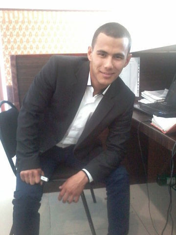  19834139  Sedik, 32 ,    