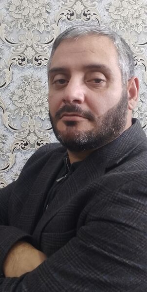  ,   Gagik, 44 ,   ,   