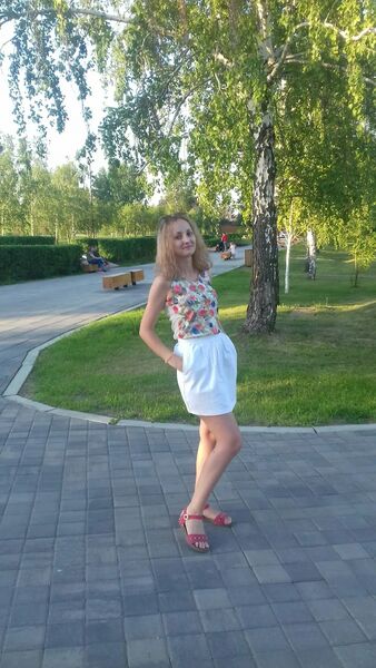  ,   Anya, 37 ,   ,   