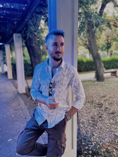  ,   Sami, 25 ,   ,   