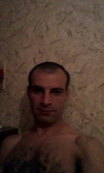  ,   Igor, 44 ,   