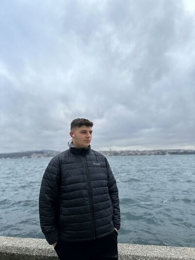  ,   Mehmet, 25 ,   ,   