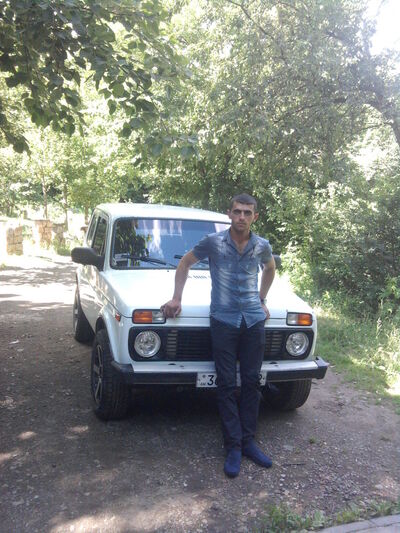  ,   Armen, 31 ,   