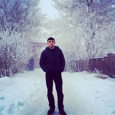  ,   Sam, 33 ,   ,   , c , 