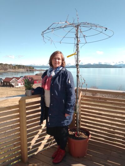  Molde,   Olga, 52 ,   ,   