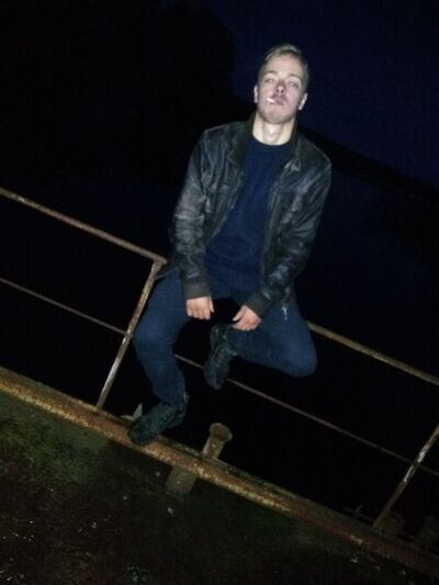  ,   Alexander, 25 ,     , c 
