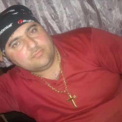  ,   Artur, 42 ,   
