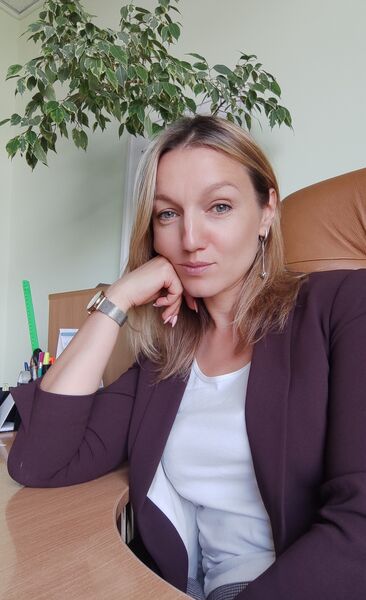  ,   Margarita, 44 ,   ,   , c , 