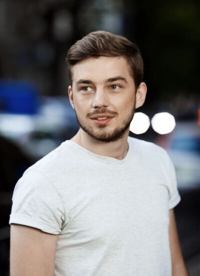  ,   Artem, 33 ,   , 