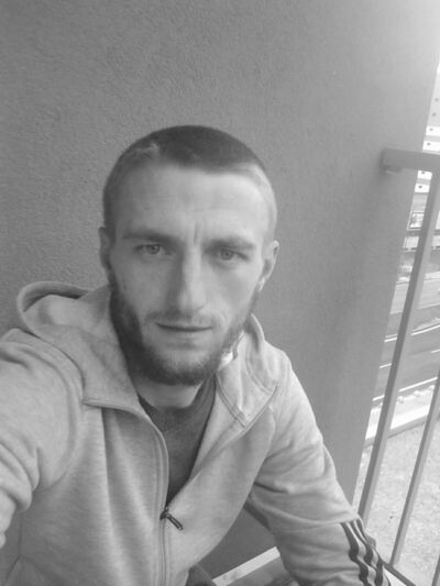  ,   Vasil, 31 ,     , c 