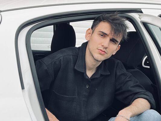  ,   Iliya, 21 ,   ,   