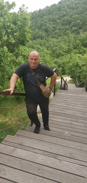  ,   Peio karadim, 48 ,     , c 