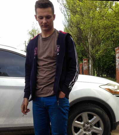   ,   Roman, 27 ,   