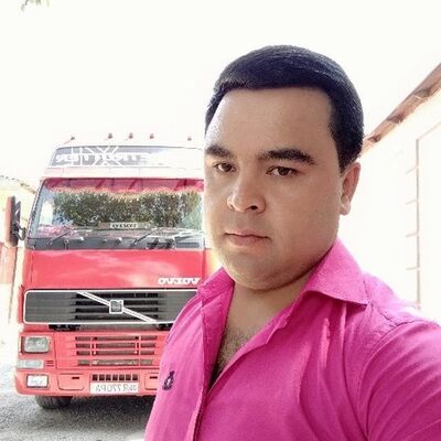  ,   Islombek, 35 ,  