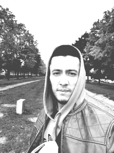  -,   Sasha, 33 ,   ,   