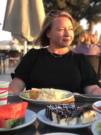  ,   Elena, 42 ,   ,   , c 