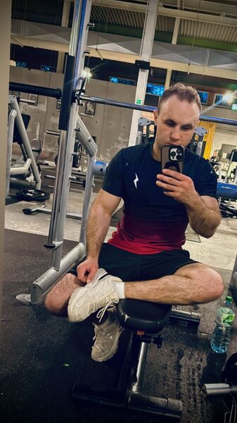  ,   Mykola, 25 ,   ,   
