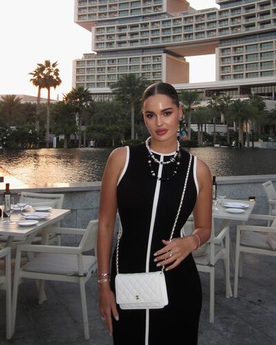  ,   Angelina, 28 ,   ,   