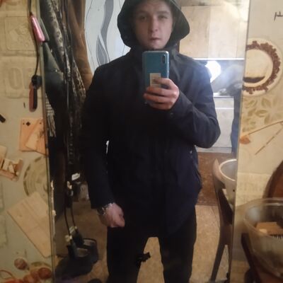  ,   Roy, 28 ,   ,   