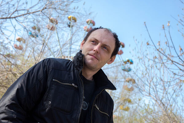  ,   Artem, 46 ,  