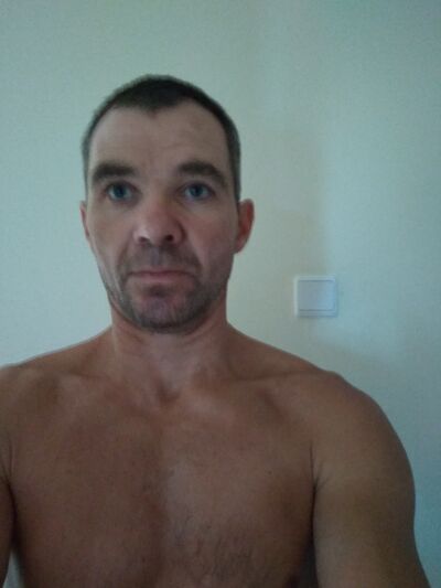  ,   Robert, 48 ,   ,   , c 