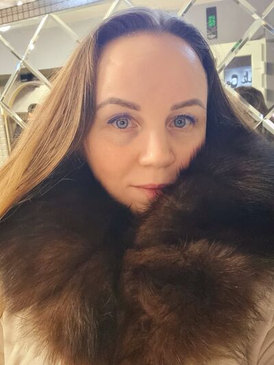  ,   Mila, 39 ,   ,   