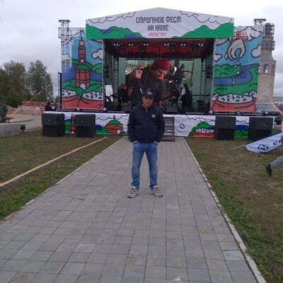  ,   Evgeny, 49 ,   c 