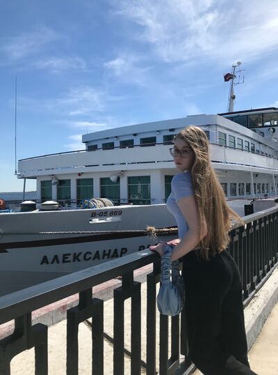  ,   Uliana, 23 ,   , 