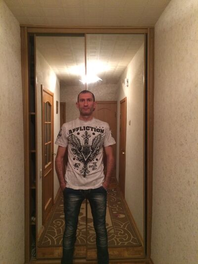  ,   Viktor, 55 ,   
