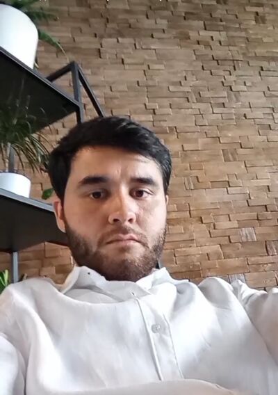  ,   Doniyor, 32 ,   ,   