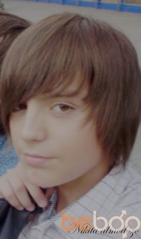  ,   Jekas, 32 ,   