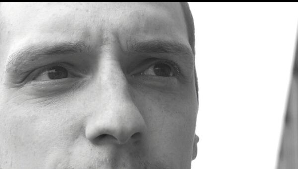  ,   Denis, 32 ,   ,   