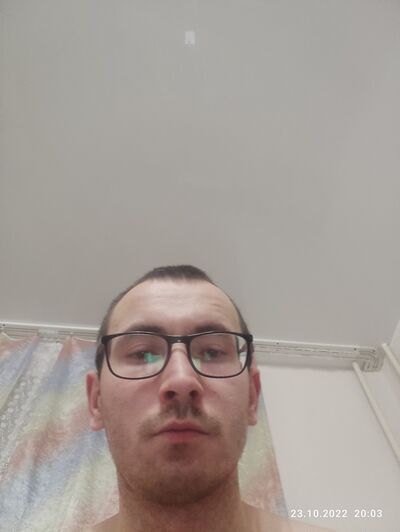  ,   Alexander, 29 ,   c 