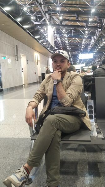  ,   Hussain, 25 ,   ,   