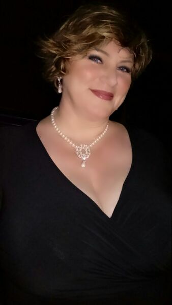  ,   Victtoria, 53 ,   c 