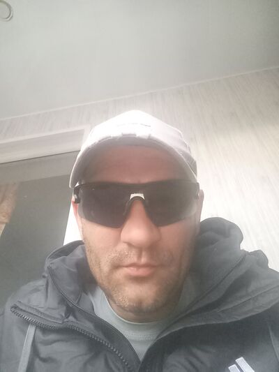  ,   Evgeny, 40 ,   ,   