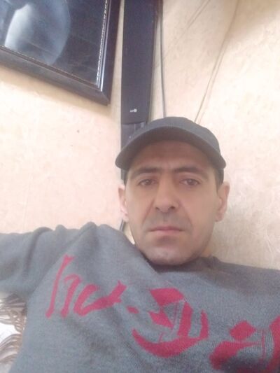  ,   Sargis, 42 ,   ,   