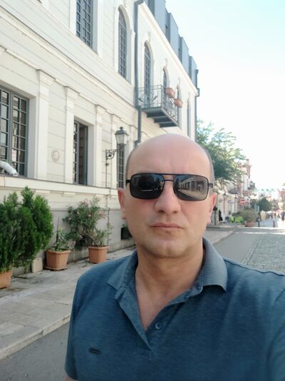 ,   Lasha, 37 ,   ,   , c 