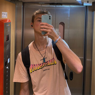  ,   Artem, 21 ,   ,   