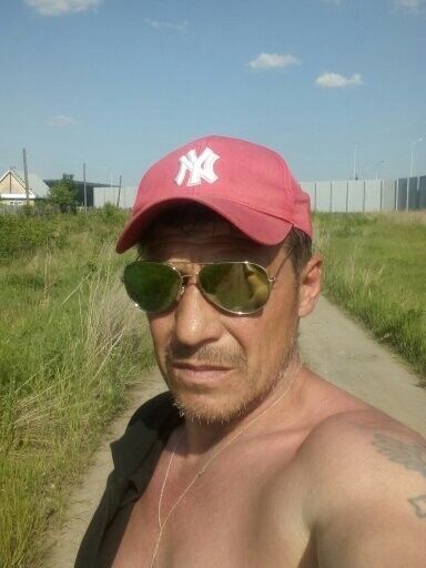  12971019  Ivan, 53 ,    