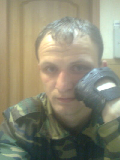  ,   Pavel, 40 ,   