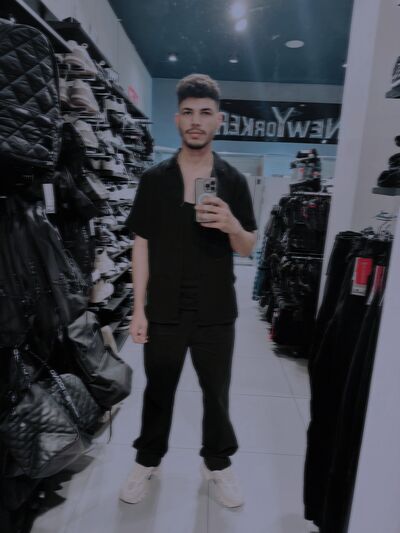  ,   Moustafa Moh, 25 ,   ,   , c , 