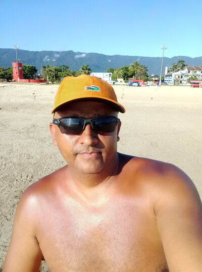  -,   Jonathan, 41 ,   ,   